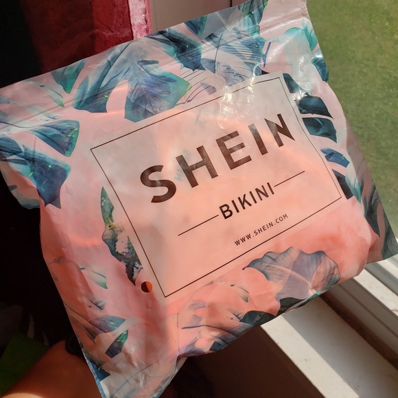 Leather thong bikini - Picture 3 of 3